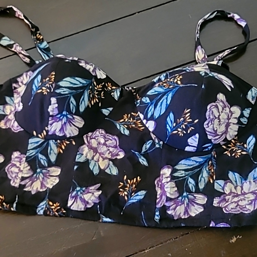 Womens Medium Crop Bustier Top